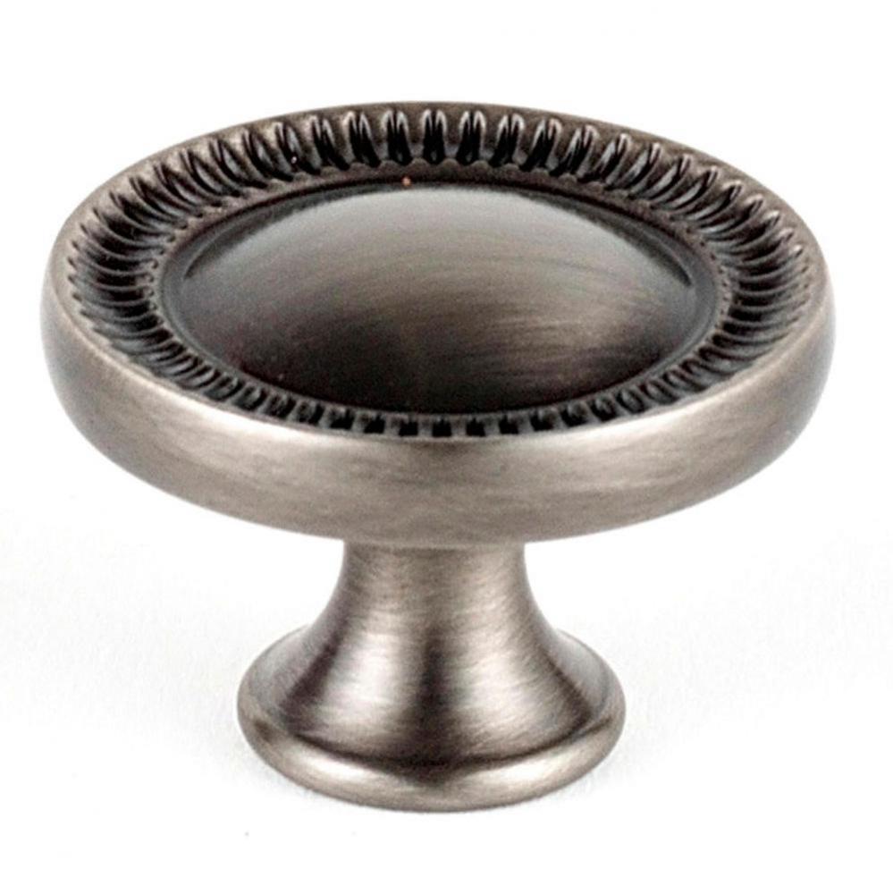 1 1/4'' Knob