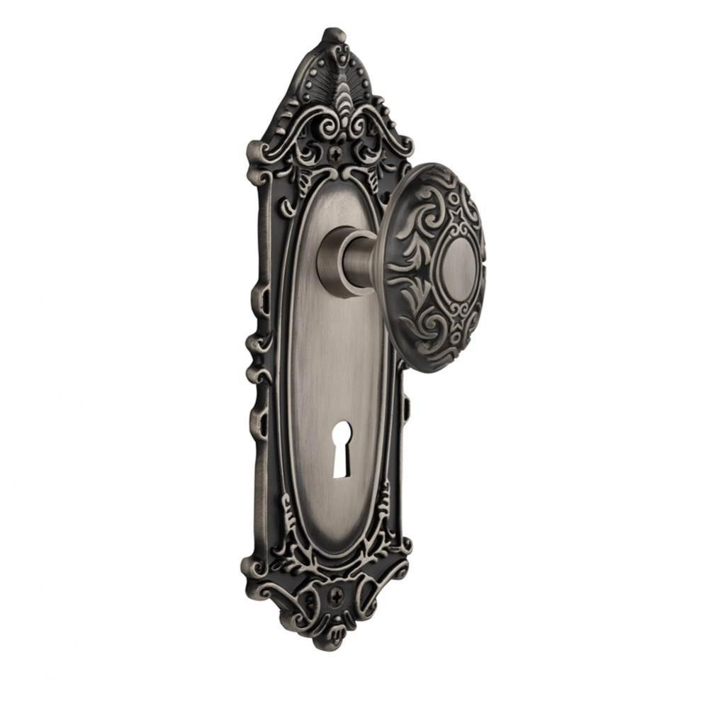 Nostalgic Warehouse Victorian Plate with Keyhole Passage Victorian Door Knob in Antique Pewter