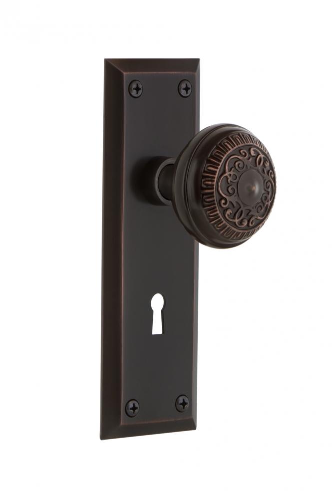 Nostalgic Warehouse New York Plate with Keyhole Privacy Egg & Dart Door Knob in Timeless Bronz