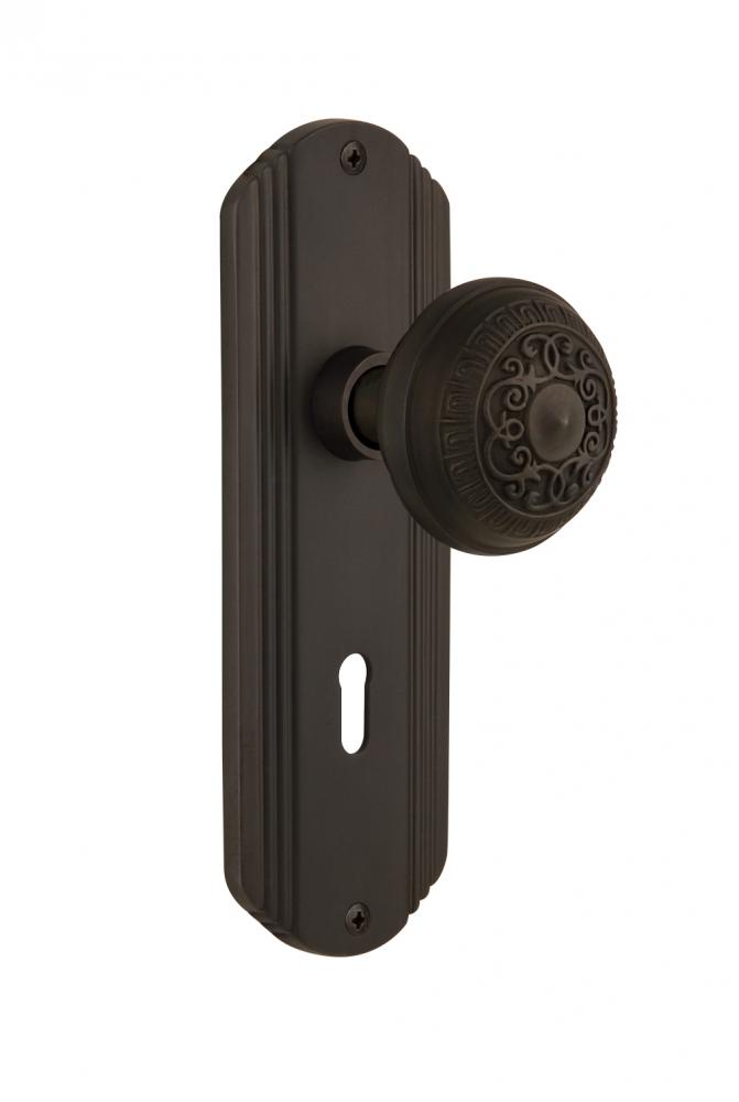 Nostalgic Warehouse Deco Plate with Keyhole Passage Egg & Dart Door Knob in Oil-Rubbed Bronze