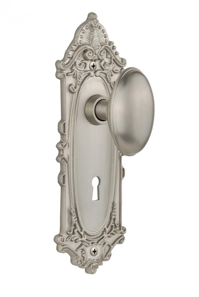 Nostalgic Warehouse Victorian Plate with Keyhole Passage Homestead Door Knob in Satin Nickel