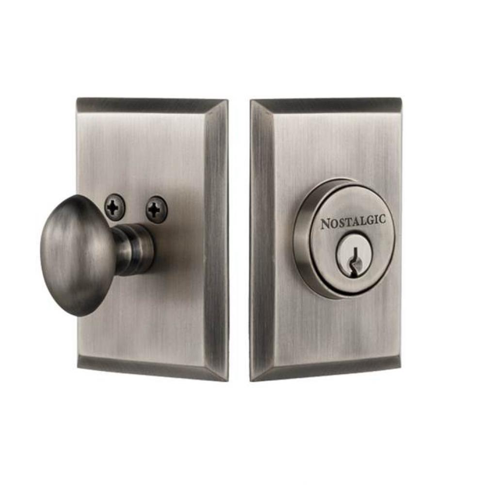 Nostalgic Warehouse New York Plate Single Cylinder Deadbolt in Antique Pewter