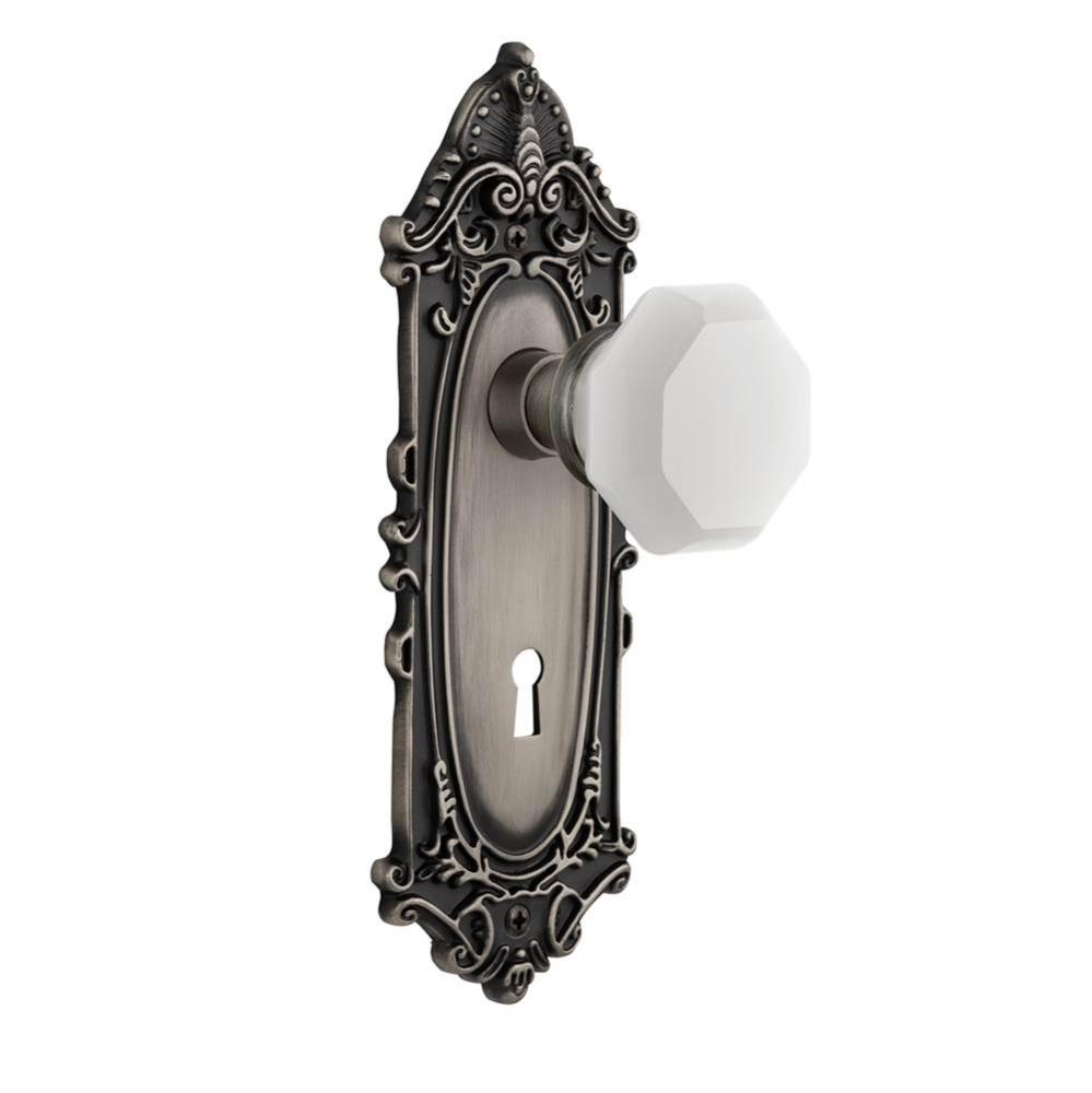 Nostalgic Warehouse Victorian Plate with Keyhole Passage Waldorf White Milk Glass Knob in Antique