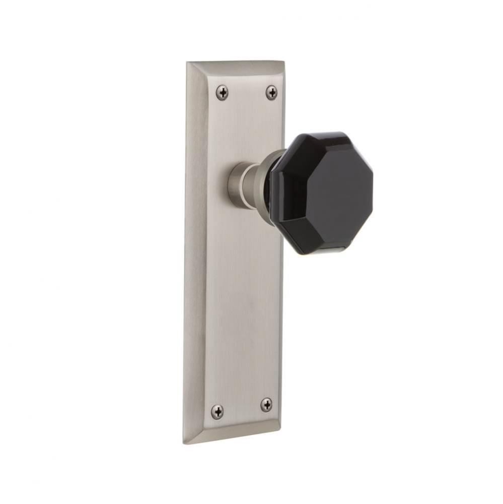 Nostalgic Warehouse New York Plate Privacy Waldorf Black Door Knob in Satin Nickel