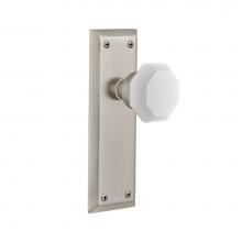 Nostalgic Warehouse 748164 - Nostalgic Warehouse New York Plate Passage Waldorf White Milk Glass Knob in Satin Nickel