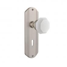 Nostalgic Warehouse 748373 - Nostalgic Warehouse Deco Plate with Keyhole Passage Waldorf White Milk Glass Knob in Satin Nickel