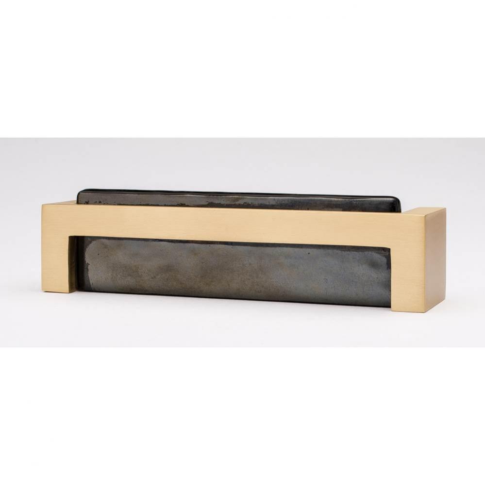 Skyline Irid Black Pull With Satin Brass Base