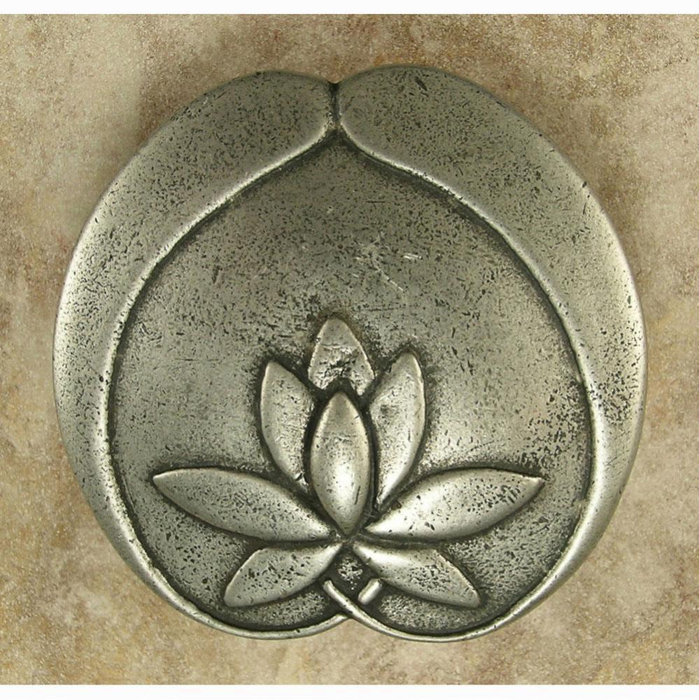 1 3/4'' Asian lotus flower knob