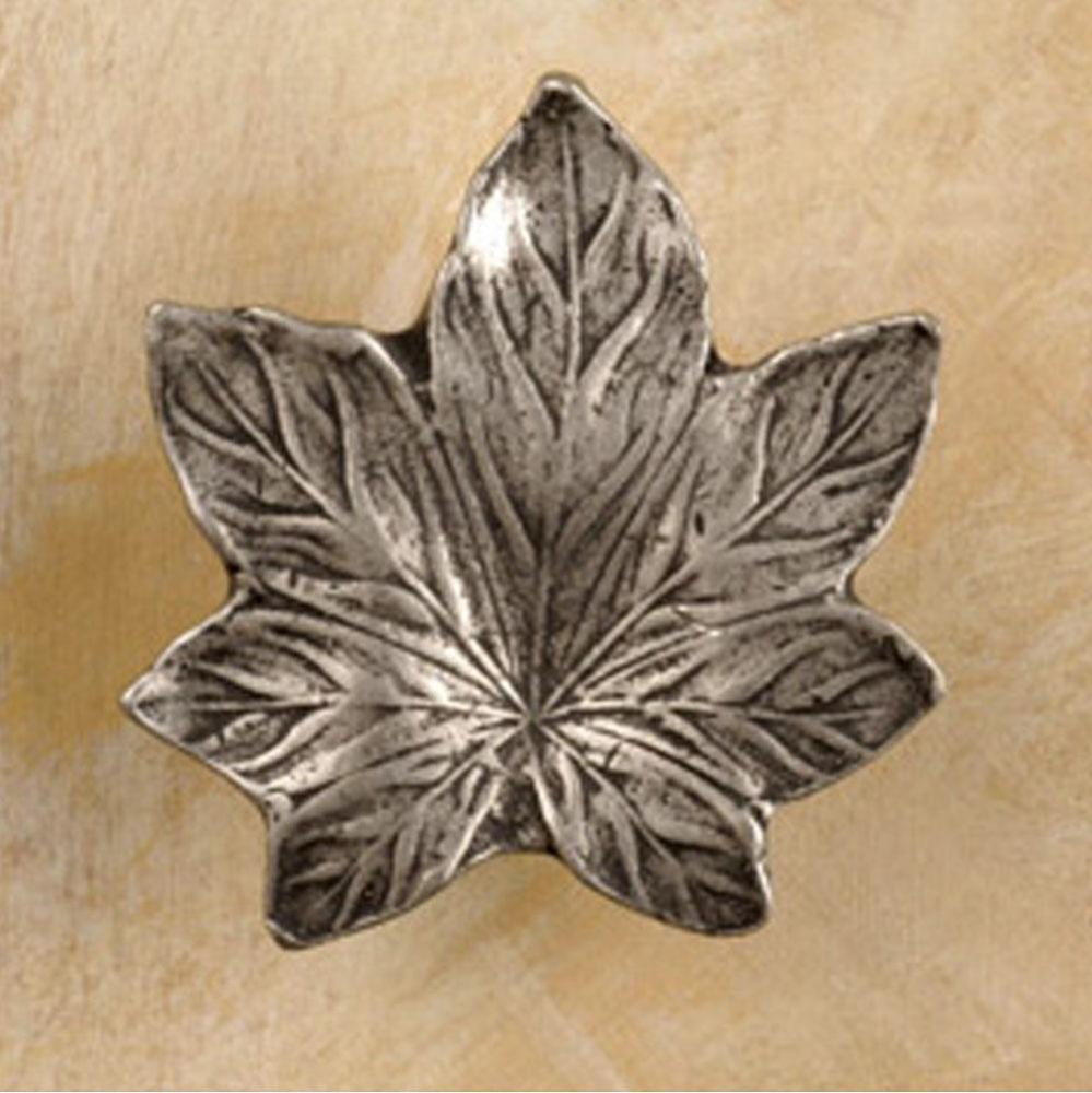 Maple leaf-lg