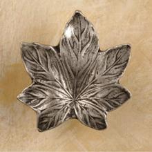 Anne At Home 493 - Maple leaf-lg