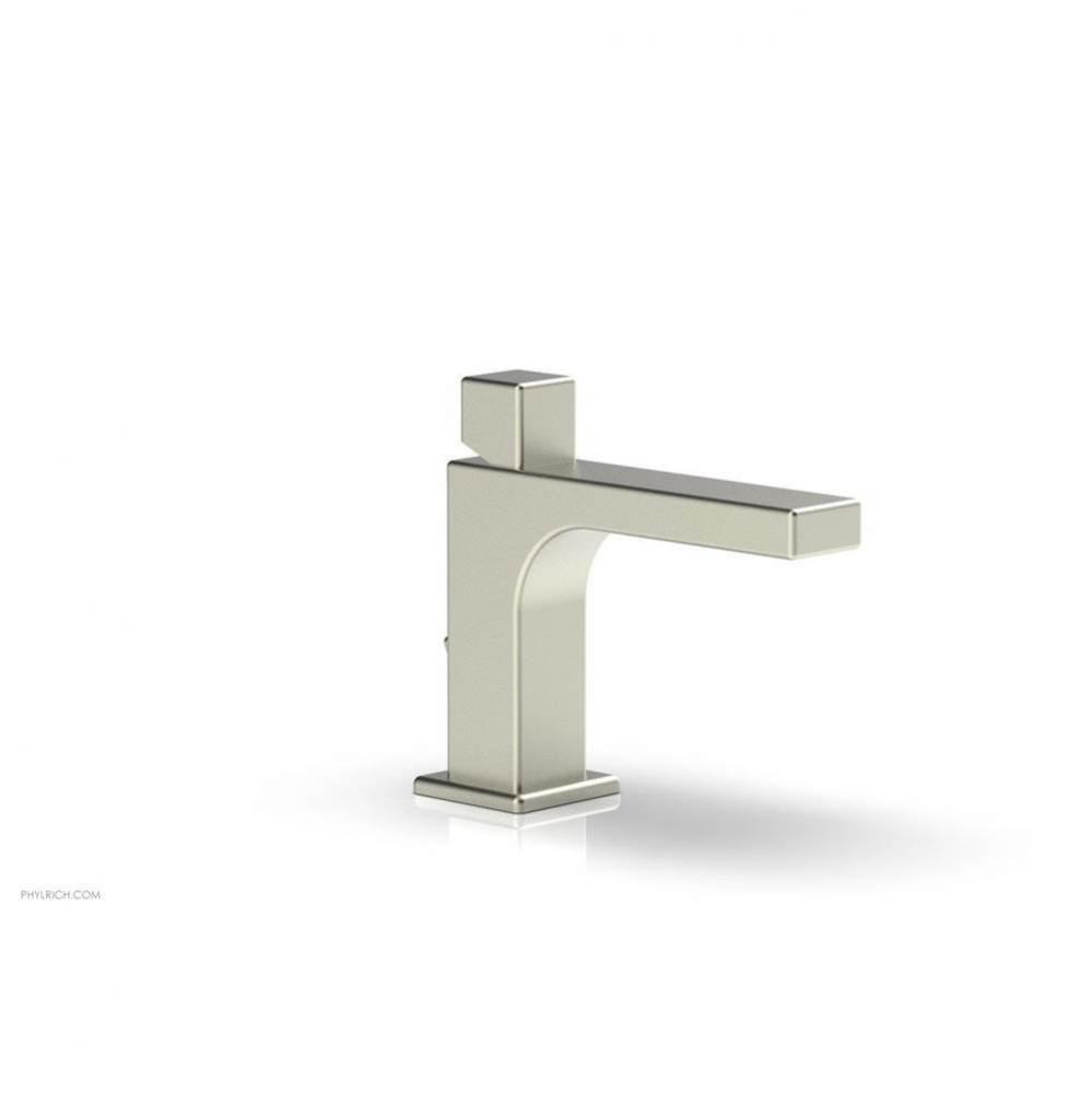 MIX Single Hole Lavatory Faucet Cube Handle 4-3/4'' Height 290L-08
