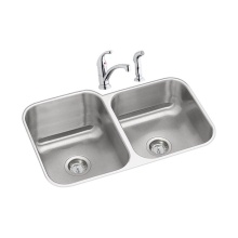 Elkay DXUH312010RDF - Dayton Stainless Steel 31-3/4'' x 20-1/2'' x 10'' Offset Double Bowl