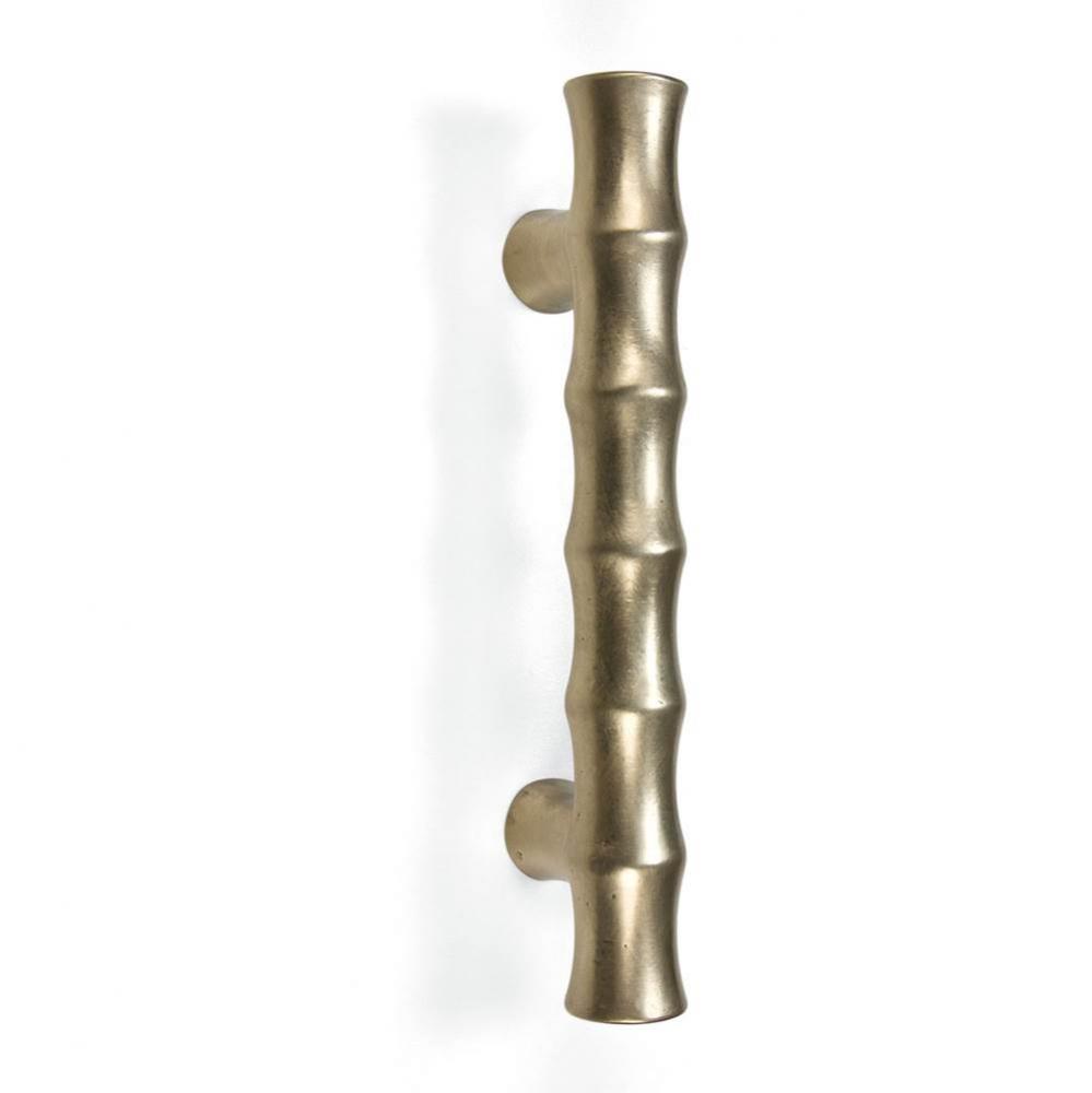 9 1/4'' Orofino grip handle. 6'' center-to-center.*