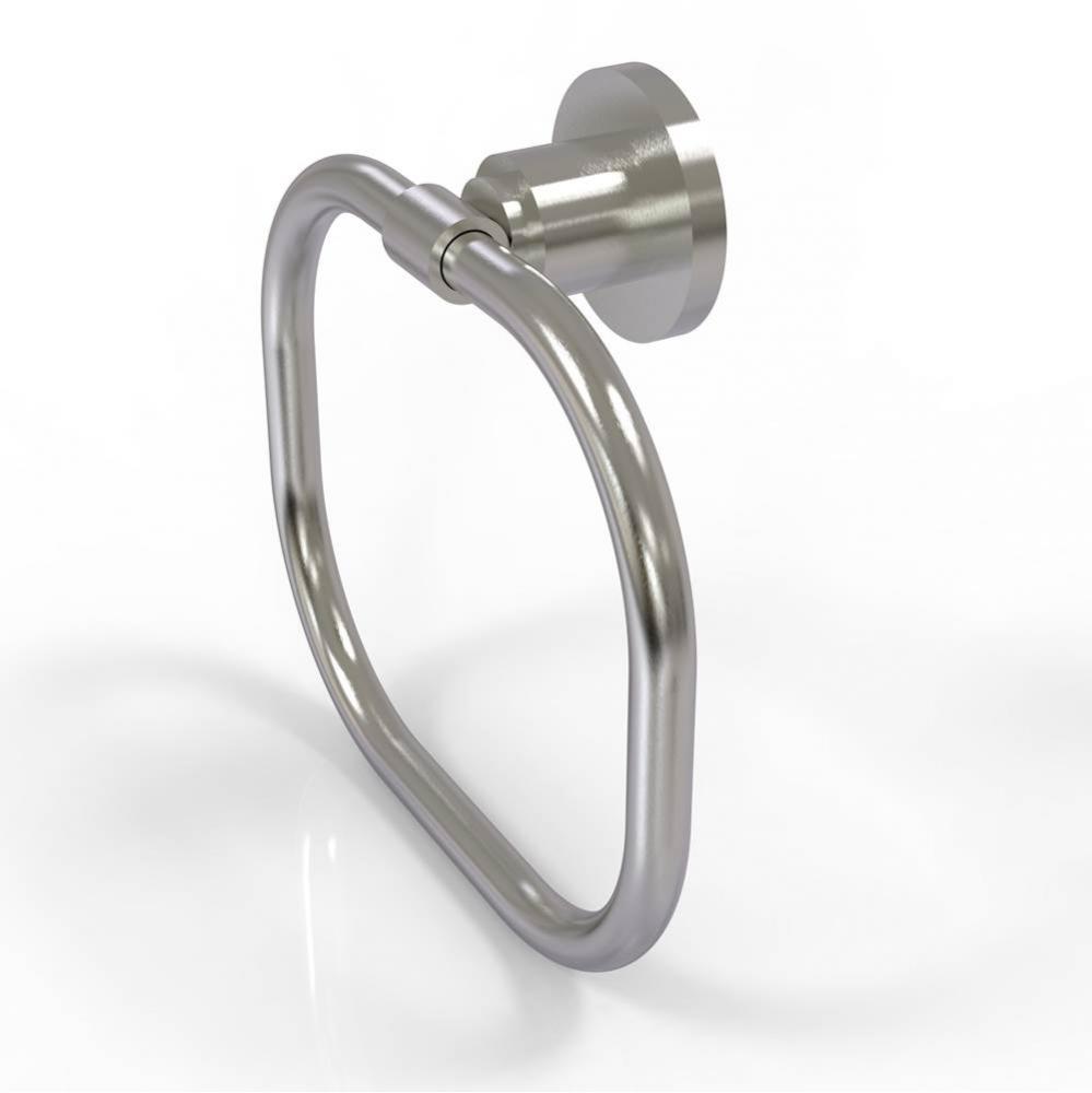 Washington Square Collection Towel Ring