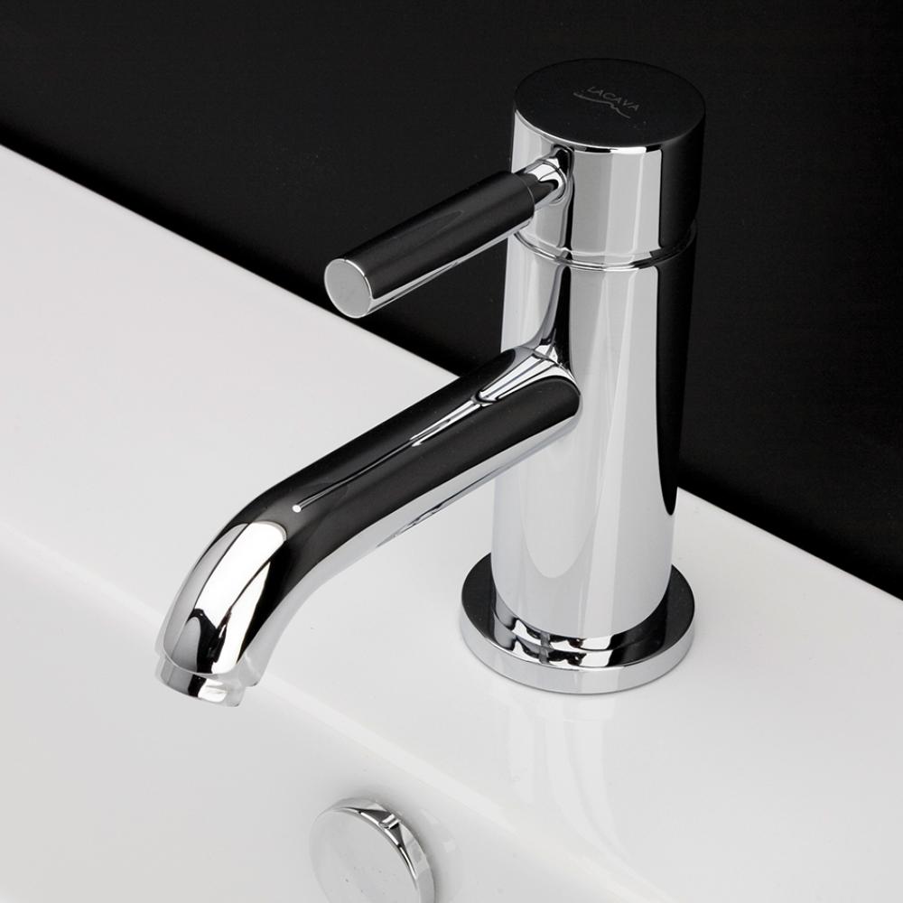 Deck-mount single-hole faucet with a pop-up and lever handle. Water flow rate: 1 gpm pressure comp