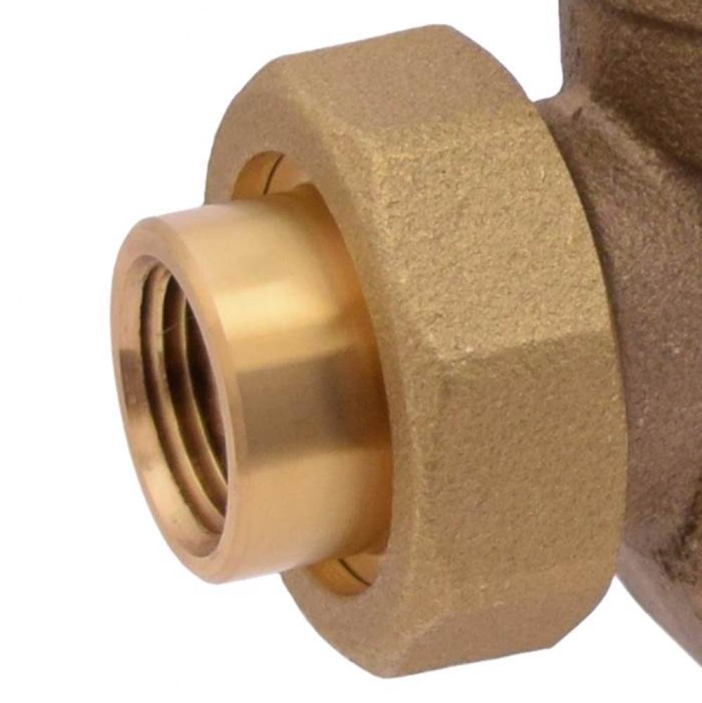 1-1/2'' CPVC Connecting Adapter with Union Nut