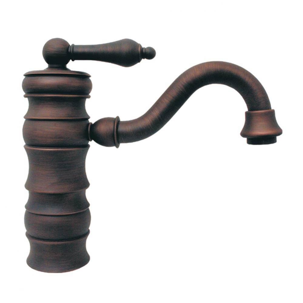 Vintage III Single Hole/Single Lever Lavatory Faucet with Traditional Spout