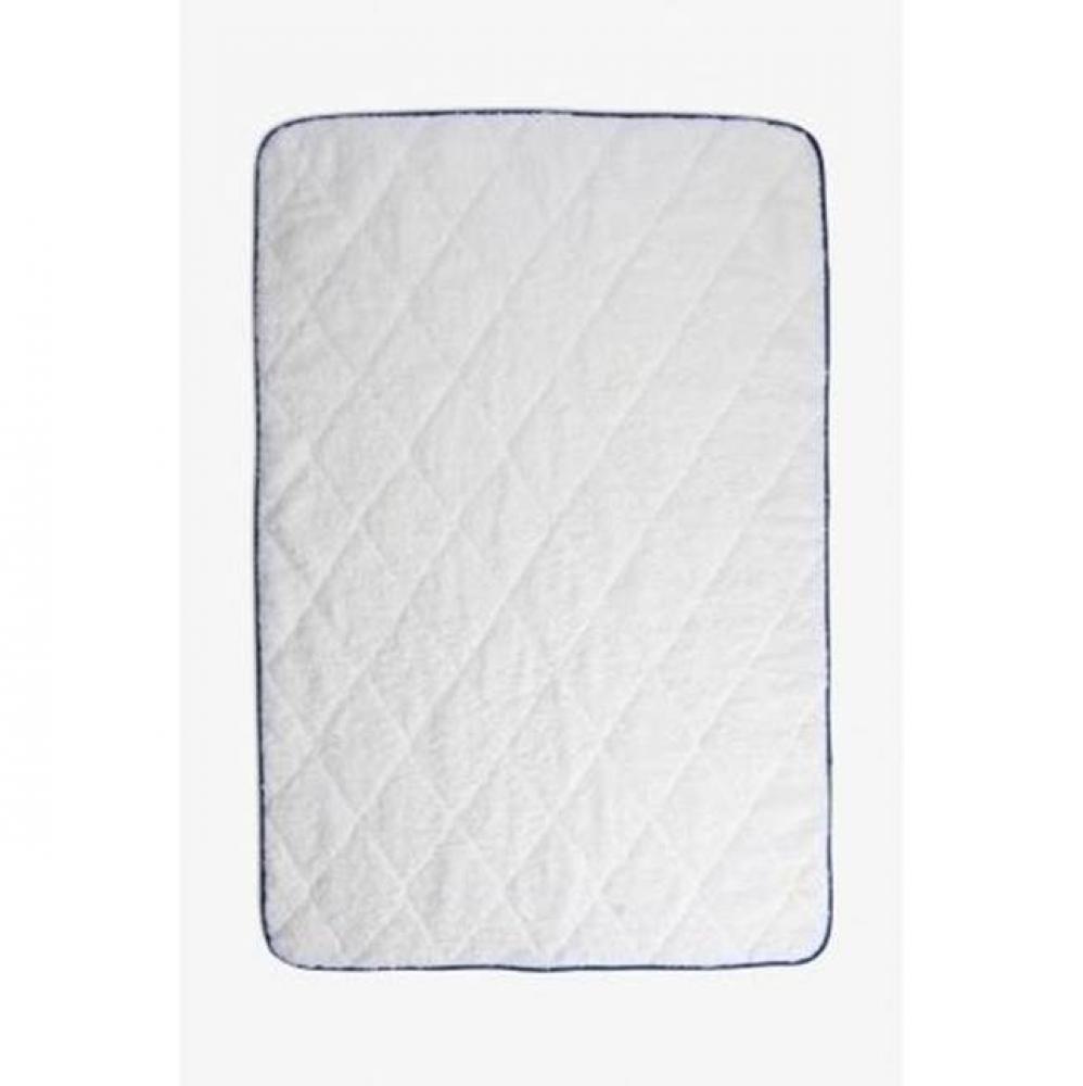Gotham Quilted Bath Mat 36 x 24 in White/Navy