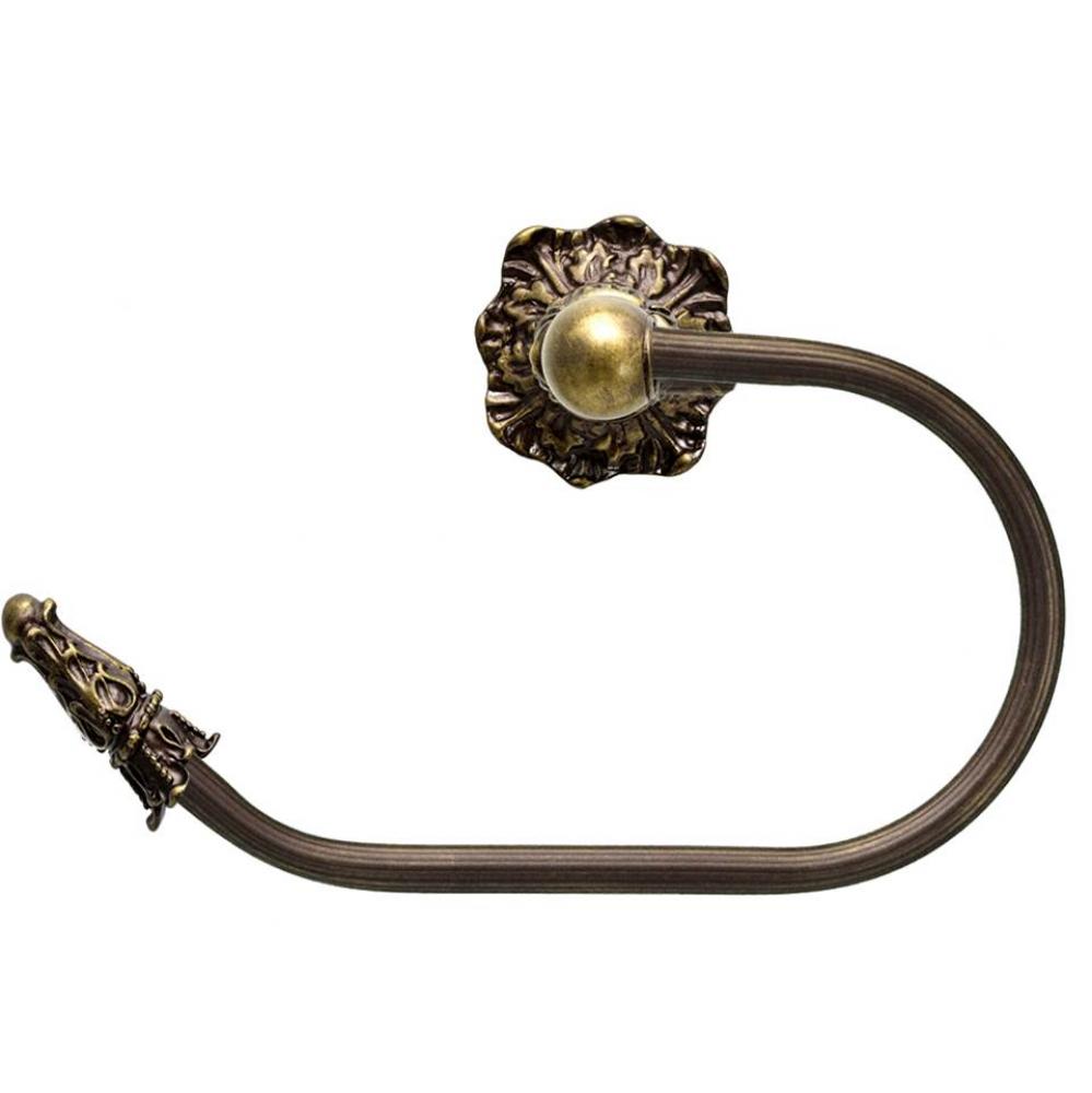 Acanthus Swing Tissue Reeded Ring Left Renaissance Style