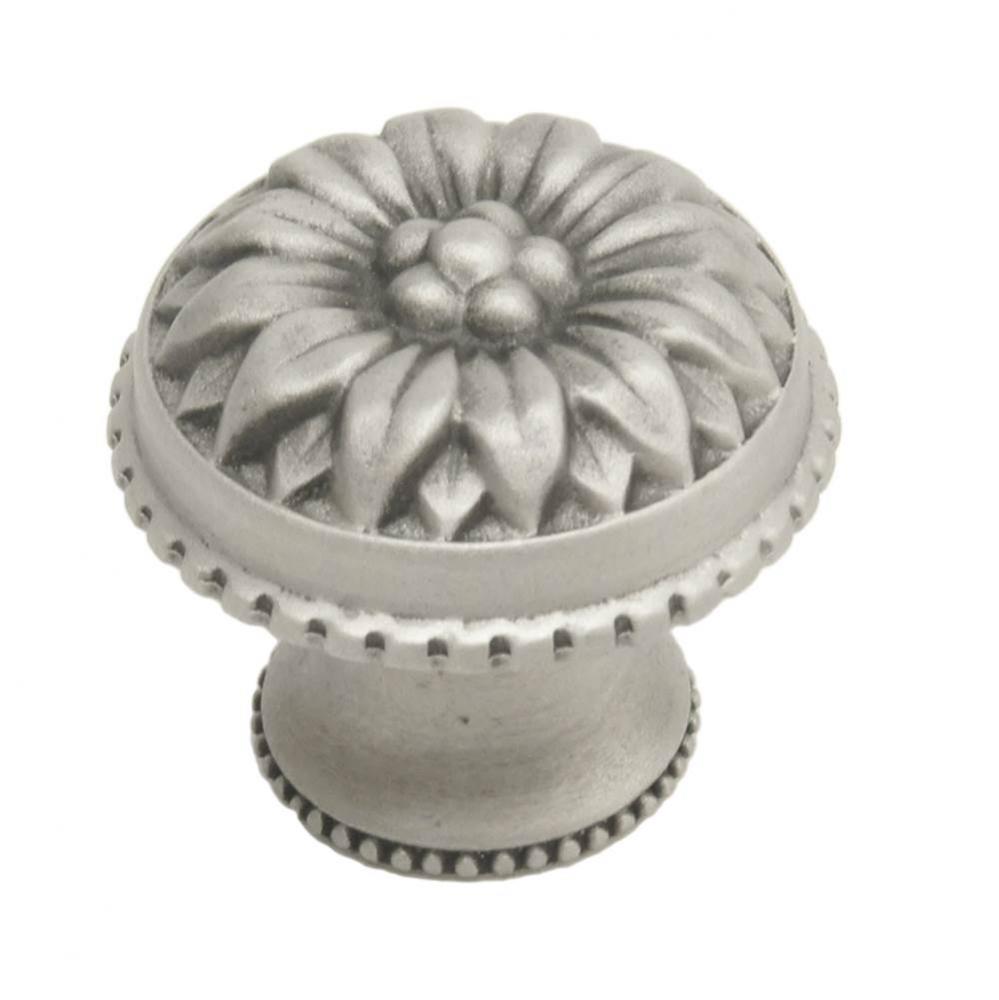 Acanthus Large Knob w/ Flared Foot Rosette Style