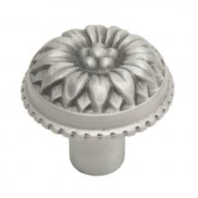 Carpe Diem Hardware 830-12 - Acanthus Large Knob Rosette Style