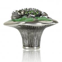 Edgar Berebi 8016/36 - Frog Knob; Pearl Green With Peridot Green Crystal Burnish Silver Finish