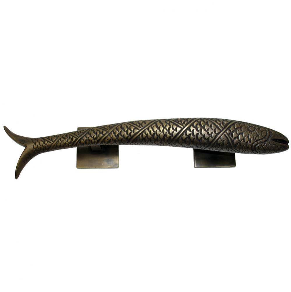 Left Carved Fish Pull