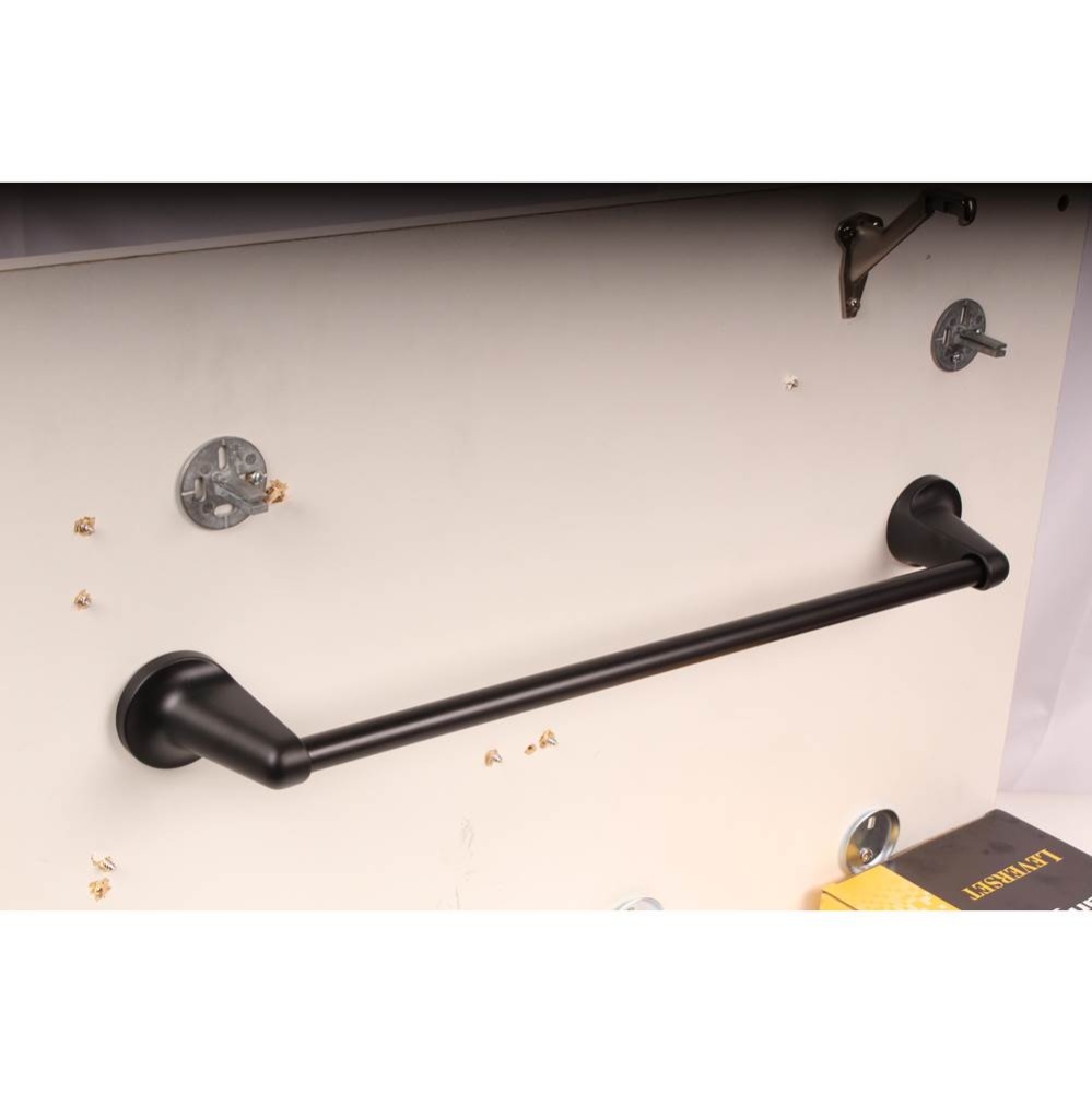 SEAL BEACH 18 InchTOWEL BAR SET BL