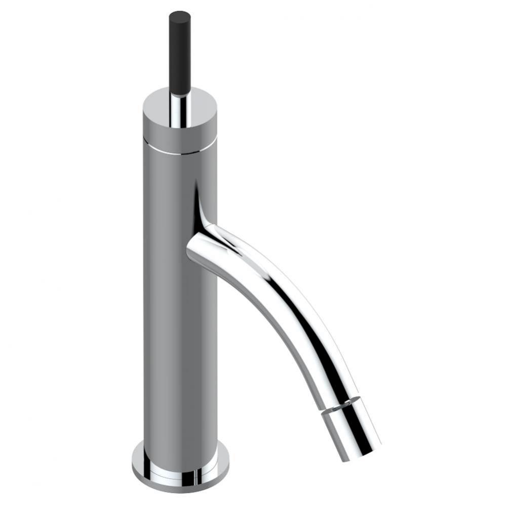 Single lever bidet faucet with drain