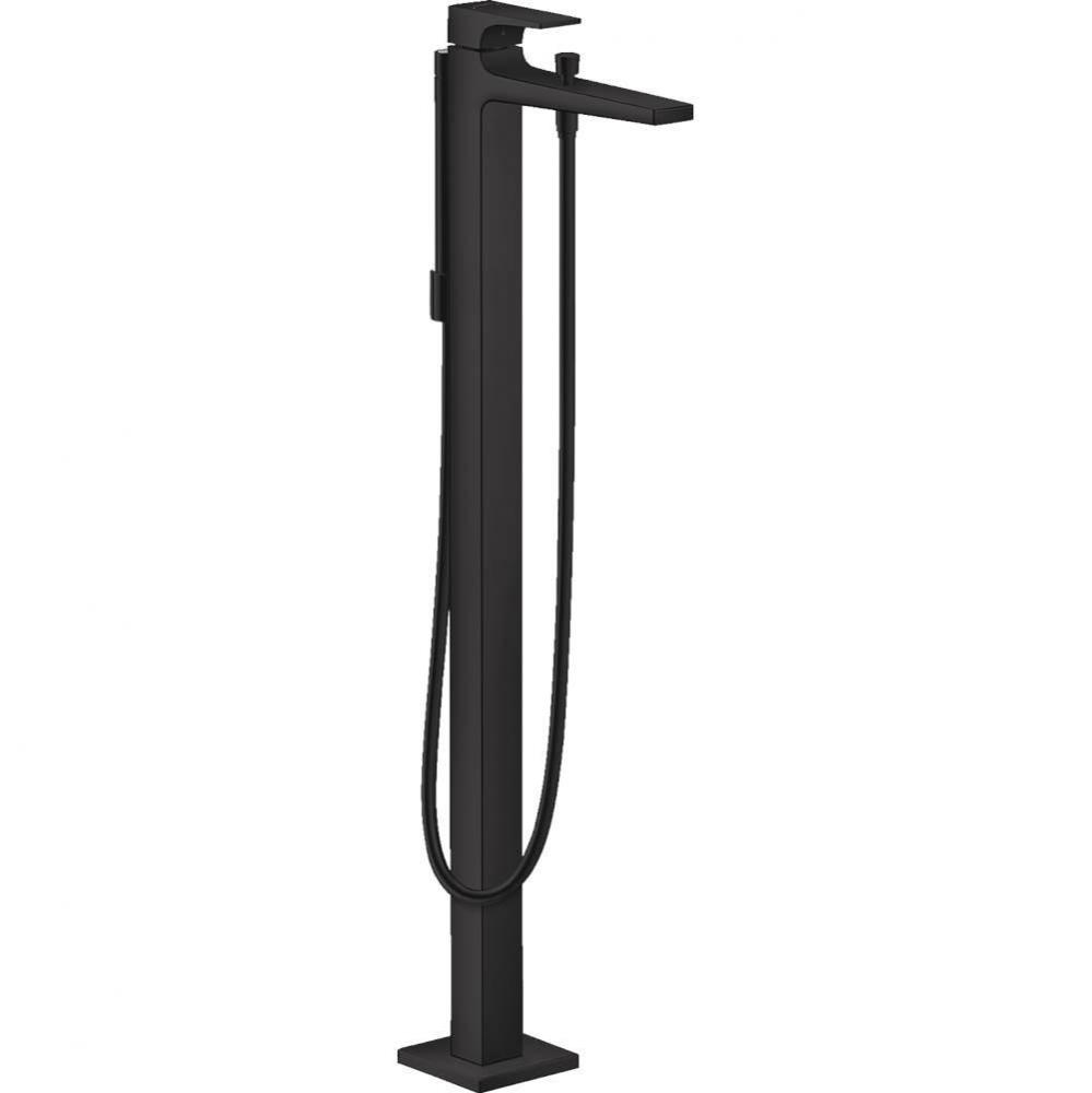 Closed Freestanding Tub Filler