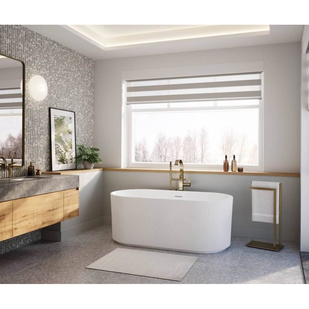 Tori 5932 Acrylic Freestanding Center Drain Bathtub in White