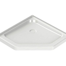 Maax Canada 101425-000-001-000 - Neo-Angle Base 42 3 in. 42 x 42 Acrylic Corner Left or Right Shower Base with Corner Drain in Whit