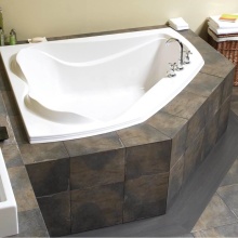 Maax Canada 102724-000-001-000 - Cocoon 6054 Acrylic Corner Center Drain Bathtub in White