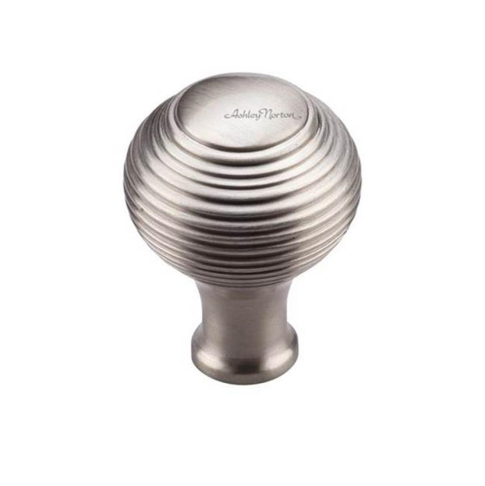 Reeded Knob 1 1/4''