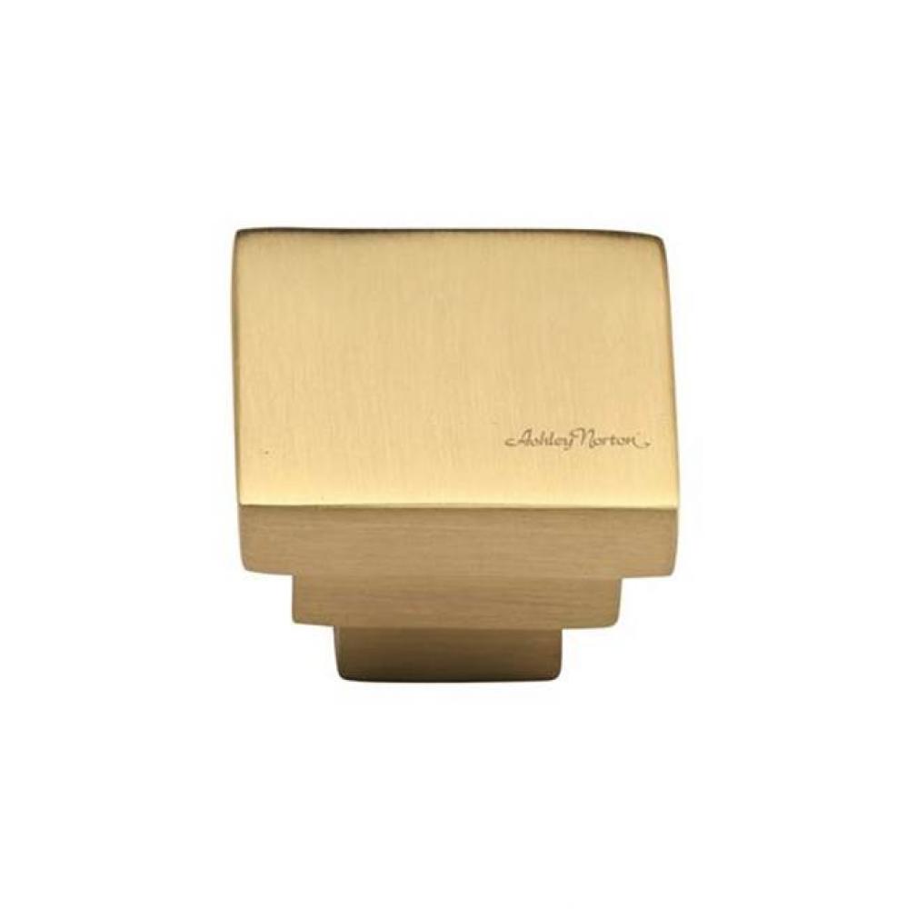 Square Step Knob 1 1/4''