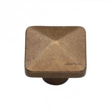 Manzoni LT.390 11/4 - 1 1/4'' Pyramid Knob